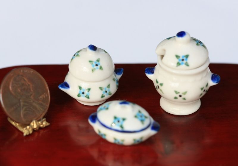 Fancy Serving Dish Set in Blue and White