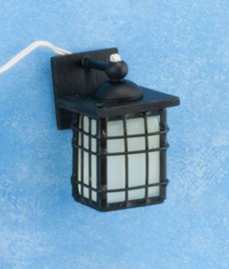 Craftsman Outdoor Coach Lamp in Black by House