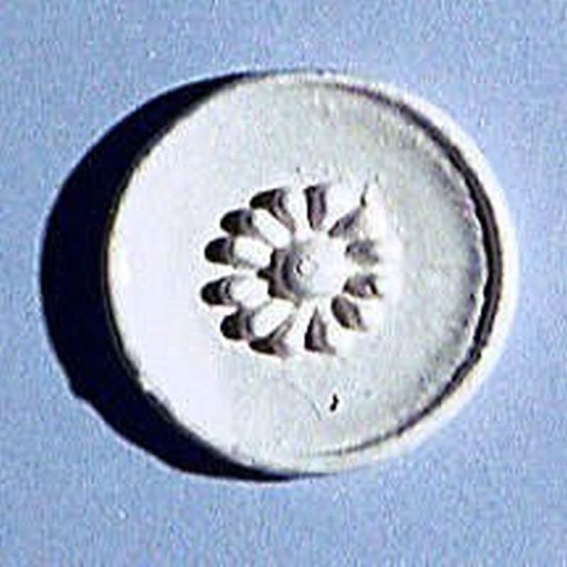 Round Applique by Unique Miniatures