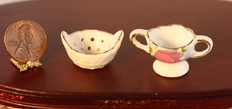 Dollhouse Miniature Set of 2 Delicate Floral Dishes