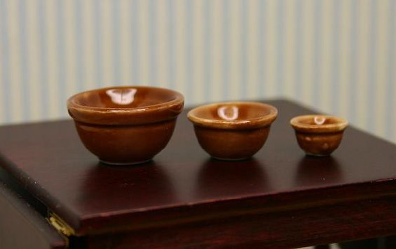 Set of Brown Mixing  Bowls