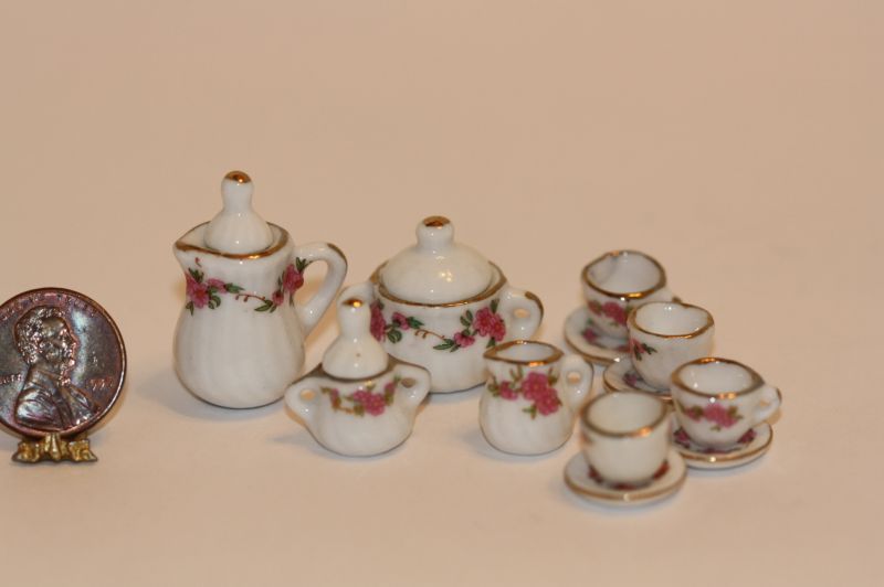 15 Piece Ceramic Tea Set w/ Pink Flowers & Gold Trim