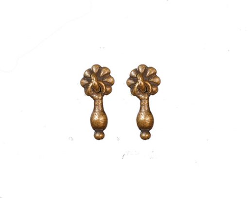 Set of 2 Single Drawer Pulls in Antique Brass s1503