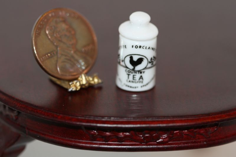 White Porcelain Tea Canister w/ Lid