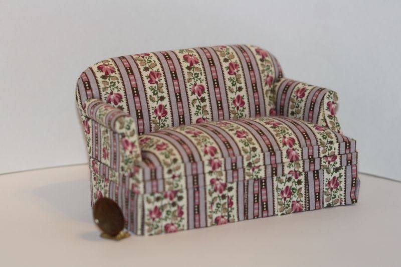 Comfy Upholstered Sofa in Lavender Floral Stripe