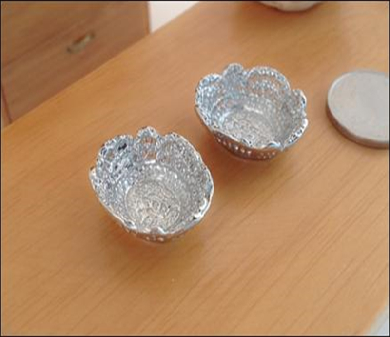 Set of Two Oval Silver Metal Fruit Basket