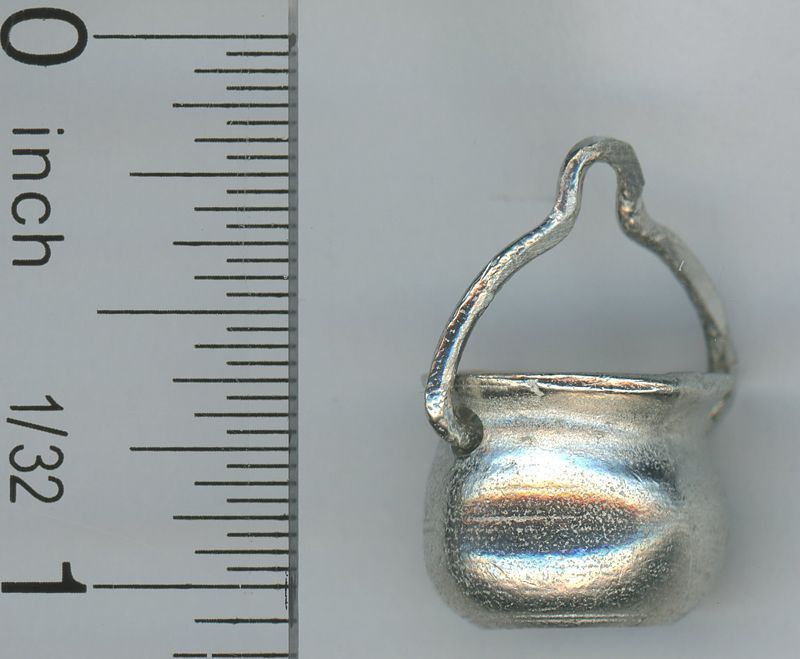 1:24 Scale Polished White Metal Cauldron w/Handle by Warwick Miniatures