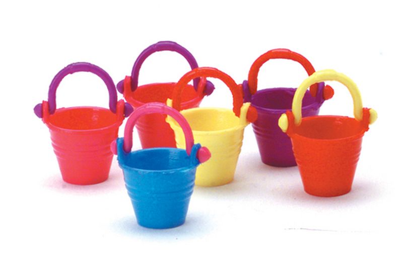 Small plastic store pails