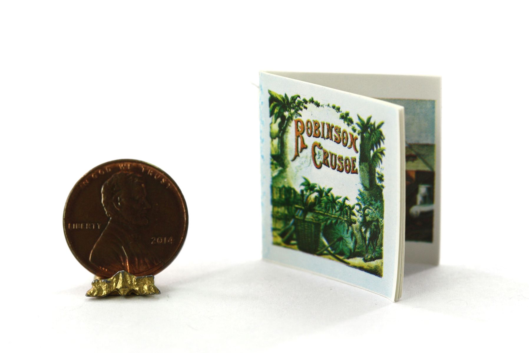 Robinson Crusoe Readable Book by Carradus Miniatures