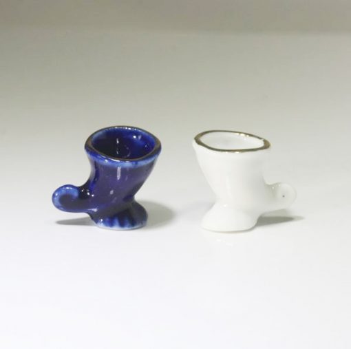 Dollhouse Miniature Set of 2 Horn Vases in Gold Trimmed Ceramic