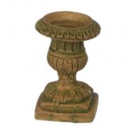 Aged 1:24 Scale Urn by Falcon Miniatures